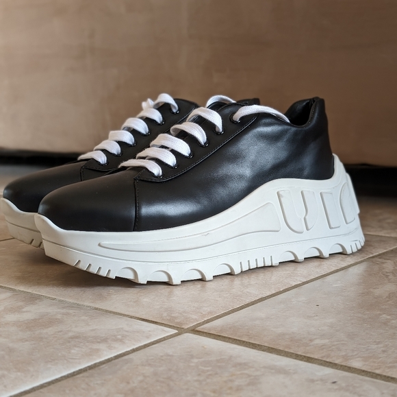 Miu Miu Genuine Leather Black Sneakers - Picture 6 of 9